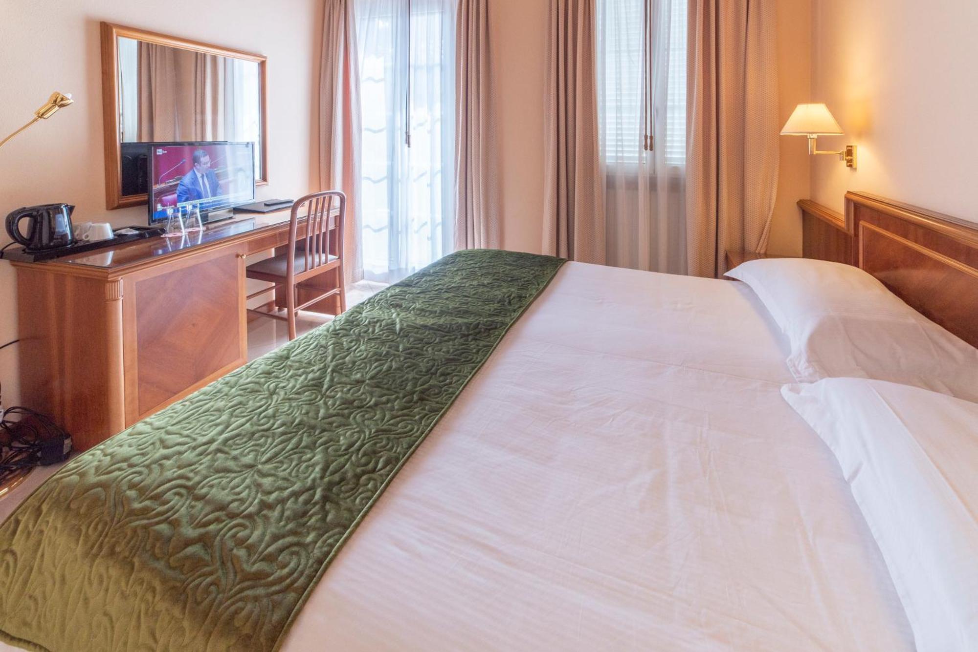 Hotel Bettina Mergozzo Exteriér fotografie